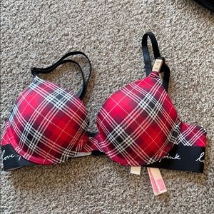 NWT VS Pink Printed push-up bra